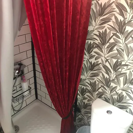 Piso Pareja Κάμπινγκ Βαρκελώνη