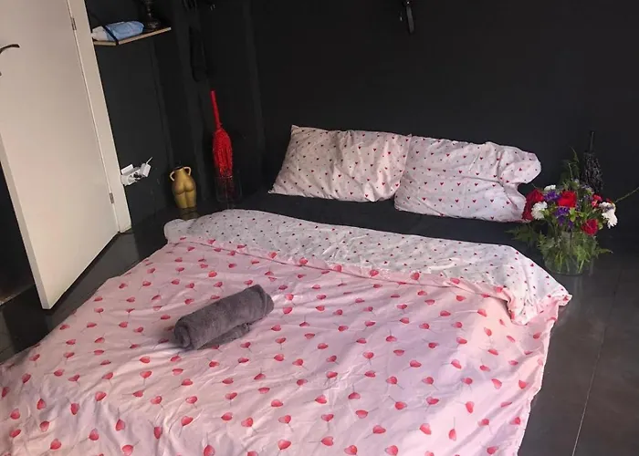 אתר קמפינג Piso Pareja ברצלונה
